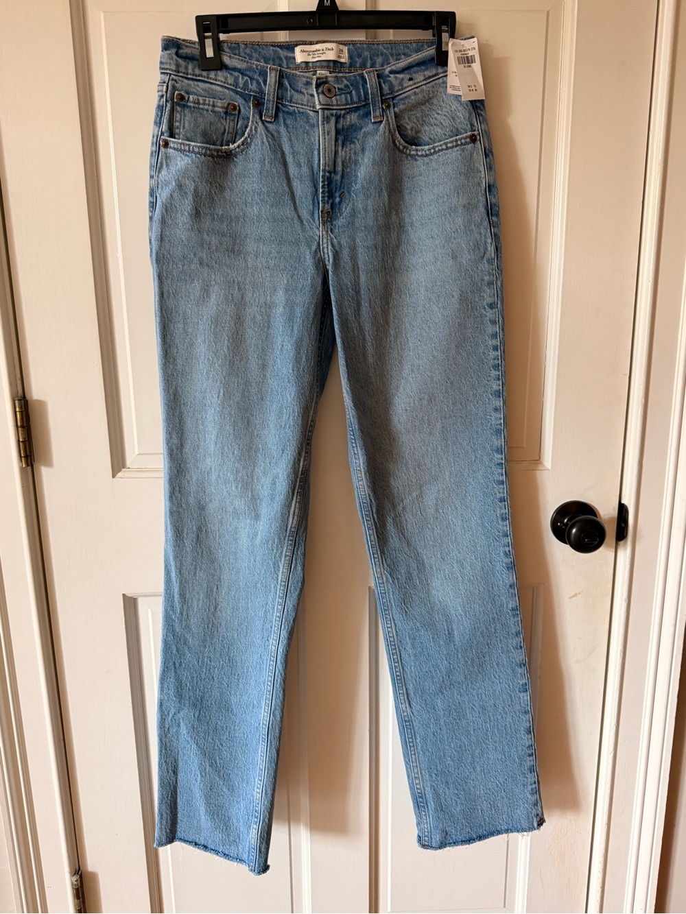 Abercrombie & Fitch Curve Love The ’90s Straight Mid Rise Jeans